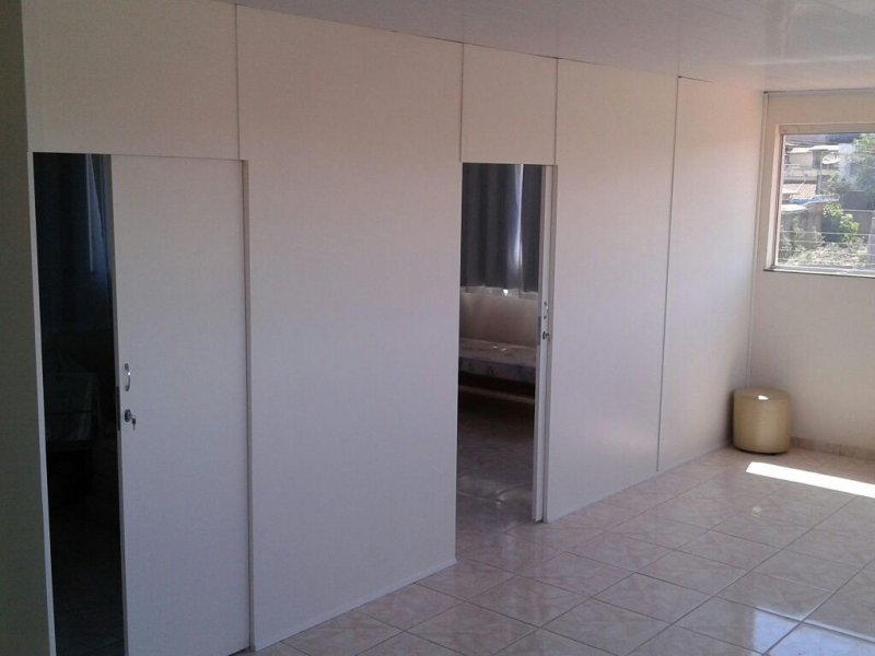Casa à venda Centro com 185m² e 5 quartos por R$ 600.000 - 1958951038-13-quartos-area.jpg