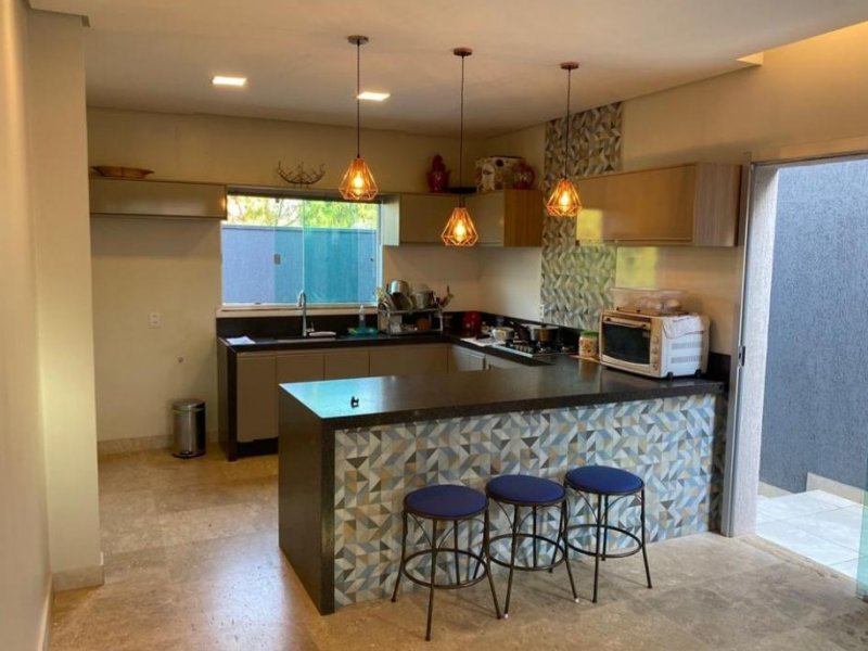 Casa à venda Águas Claras com 185m² e 3 quartos por R$ 600.000 - 1644920934-2344943845.jpg