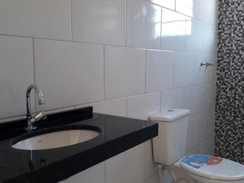 Apartamento à venda Centro com 104m² e 2 quartos por R$ 198.000 - 1713499932-banheiro.jpg