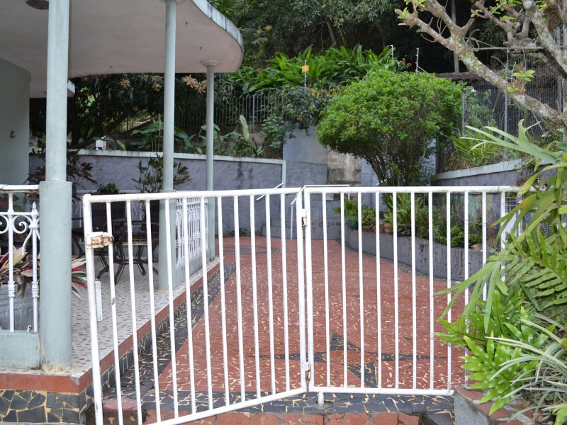 Terreno à venda Centro com 2160m² e 1 quarto por R$ 1.200.000 - 832626750-10.JPG