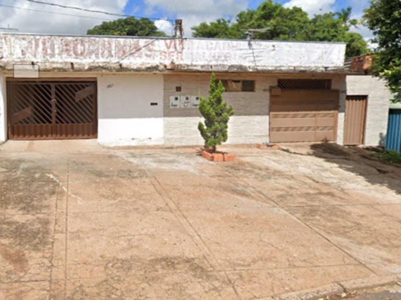 Casa à venda Dona Zulmira com 410m² e 3 quartos por R$ 300.000 - 609125777-1.jpg