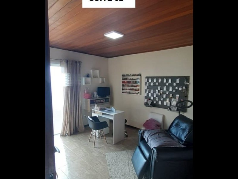 Casa à venda Cajuru com 190m² e 5 quartos por R$ 590.000 - 1614127659-dc7f1d53-2a04-40dd-b5b8-5e4ccb96af6b.jpg