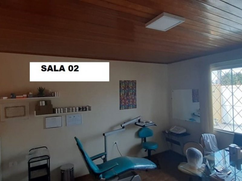 Casa à venda Cajuru com 190m² e 5 quartos por R$ 590.000 - 1684909644-66197e80-1ad0-49c9-ab77-8112baa89dd5.jpg