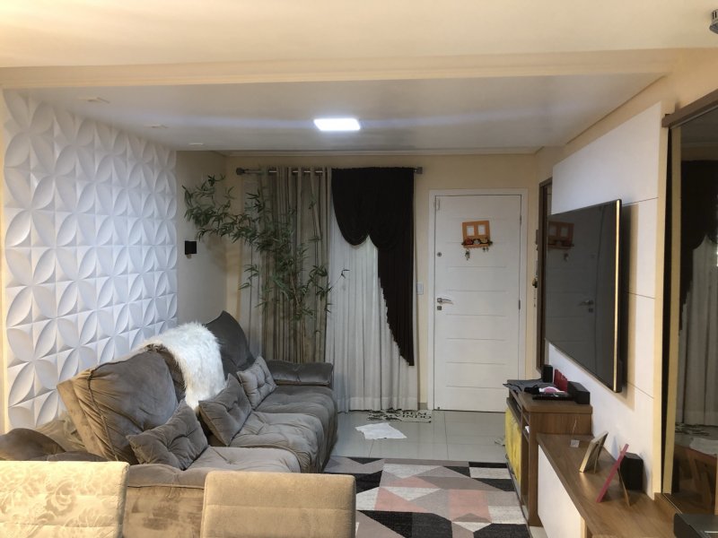 Casa à venda Atuba com 220m² e 3 quartos por R$ 920.000 - 1735147111-img-8350.JPEG