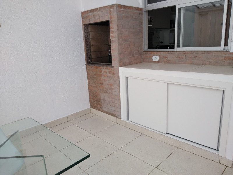 Casa à venda Santa Candida com 100m² e 3 quartos por R$ 380.000 - 1732642683-img-20220307-095812127.jpg