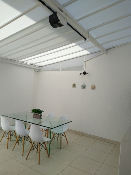 Casa à venda Santa Candida com 100m² e 3 quartos por R$ 380.000 - 2027990215-img-20220307-095750960.jpg