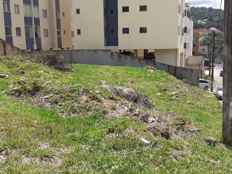 Terreno à venda Oswaldo Barbosa Penna    com 900m² e 1 quarto por R$ 860.000 - 179717819-20220214-1244201021.jpg