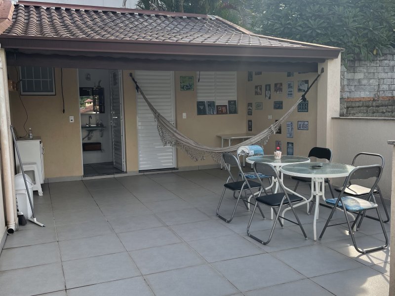 Casa à venda Jardim da Glória com 350m² e 2 quartos por R$ 1.000.000 - 981136070-5c4cca5e-3c92-423a-9188-921036cbb894.jpeg