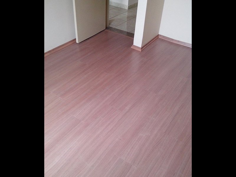 Apartamento à venda Vila Guarani com 82m² e 2 quartos por R$ 580.000 - 1775232856-piso-novo-dos-quartos.jpg