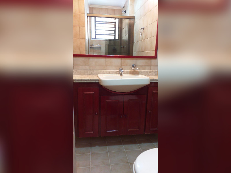 Apartamento à venda Jardim García com 65m² e 3 quartos por R$ 305.000 - epelhobanheiro.jpg
