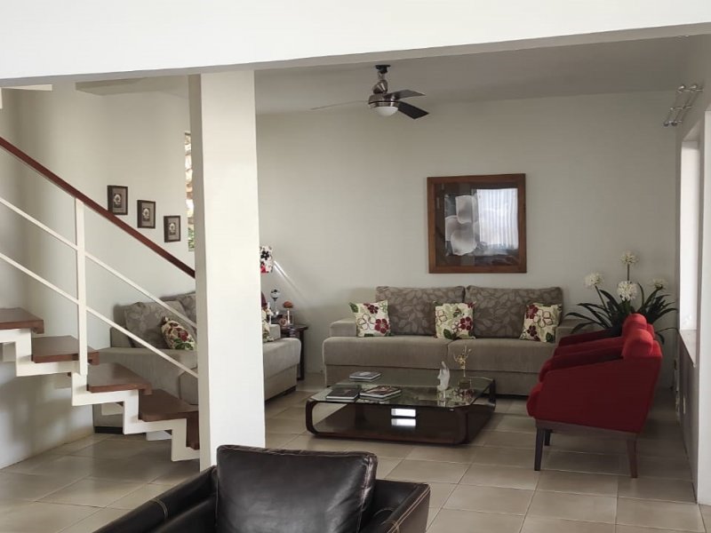 Casa à venda Jardim Jequitibá com 279m² e 4 quartos por R$ 800.000 - 863325039-07.jpg