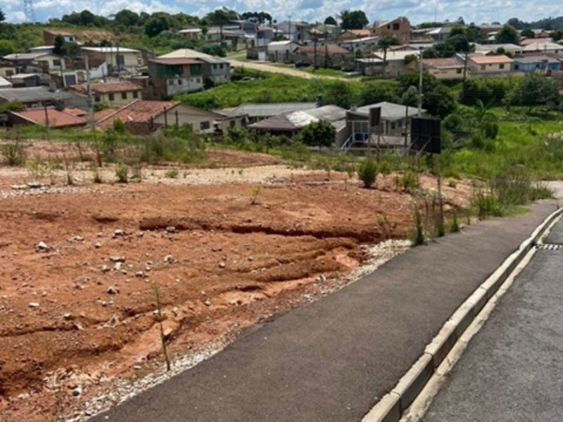 Terreno à venda Jardim Roma com 180m² e 1 quarto por R$ 100.000 - 189369136-8.jpg