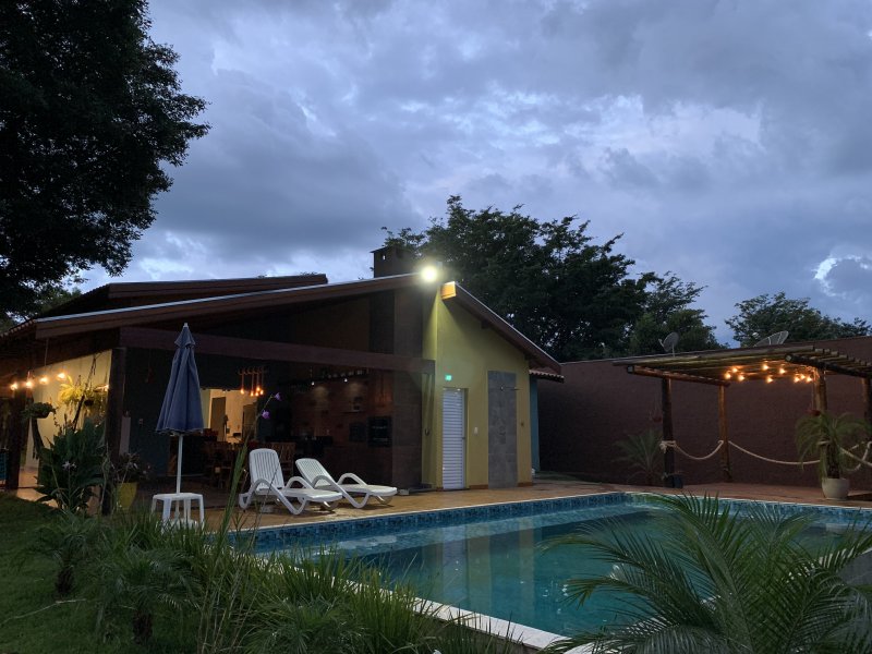Chácara à venda Vale do Igapó com 1100m² e 4 quartos por R$ 650.000 - 1844599155-6421dc47-1166-483e-b5c9-5f33444fc4f0.jpeg