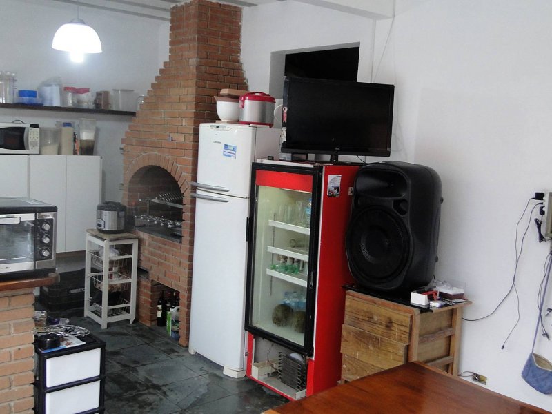 Casa à venda Água Branca com 600m² e 14 quartos por R$ 3.000.000 - 2076618750-area-churrasqueira-3-1920x1080.jpg