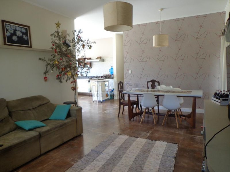 Casa à venda Centro com 340m² e 3 quartos por R$ 350.000 - 125022031-bf82b4ea-050a-448c-b79f-210399918758.jpeg