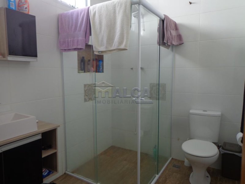 Casa à venda Centro com 340m² e 3 quartos por R$ 350.000 - 1625184995-d277cd85-8002-46d9-a252-5122fa81ce3e.jpeg
