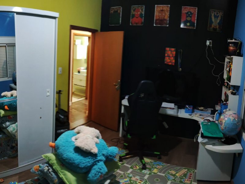 Casa à venda Centro com 340m² e 3 quartos por R$ 350.000 - 1917527629-7e73a73f-033d-43ef-81a7-e9ebf7a6c375.jpeg