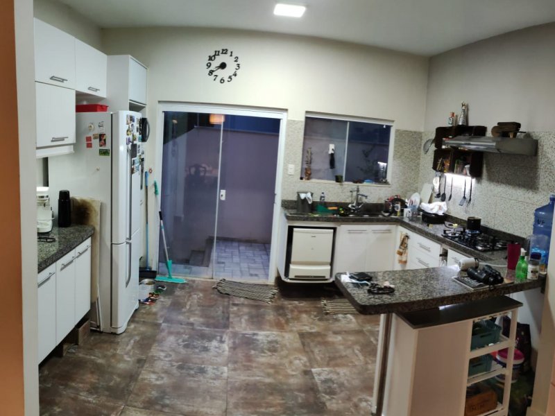 Casa à venda Centro com 340m² e 3 quartos por R$ 350.000 - 34801160-a987c30d-4e44-46f2-8d01-05cf2c147e14.jpeg