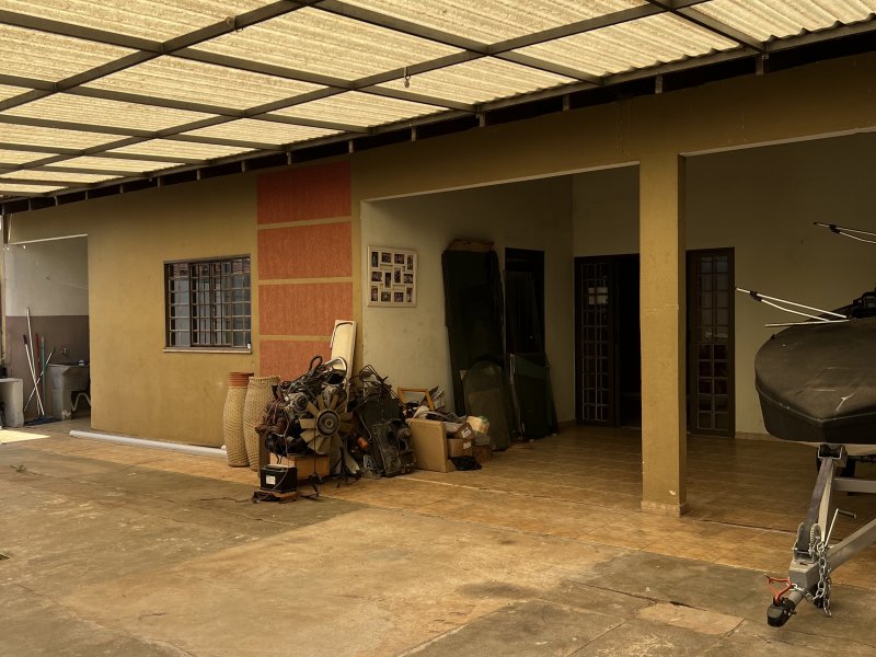 Casa à venda Vila Iguaçu com 480m² e 3 quartos por R$ 980.000 - 2062147611-96f20b8a-4bb5-4fbe-a518-081f8fa550dc.jpeg