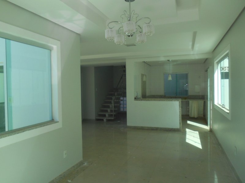 Casa à venda Chácaras Paraíso com 252m² e 4 quartos por R$ 490.000 - 1264418273-img-20220216-wa0072.jpg