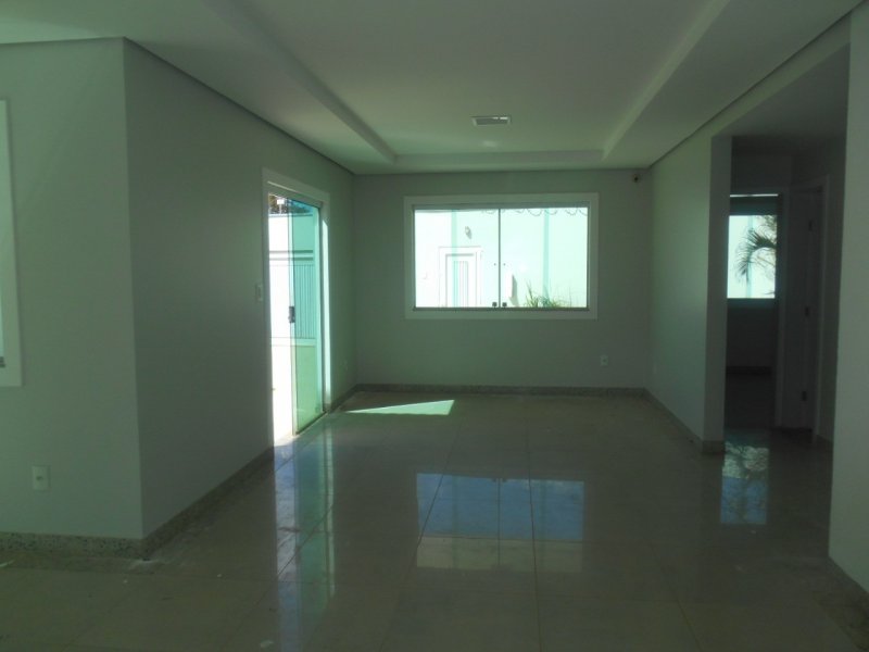 Casa à venda Chácaras Paraíso com 252m² e 4 quartos por R$ 490.000 - 1780165917-img-20220216-wa0055.jpg