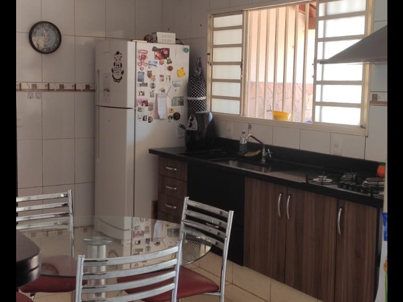 Casa de condomínio à venda Condomínio Amin Camargo com 120m² e 3 quartos por R$ 360.000 - 437903752-cozinha1.jpeg