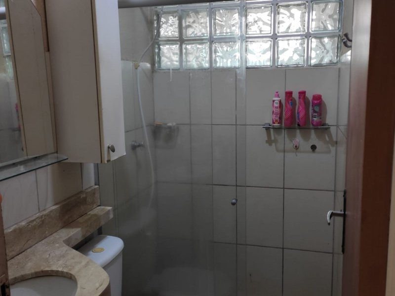 Casa de condomínio à venda Condomínio Amin Camargo com 120m² e 3 quartos por R$ 360.000 - 605247193-banheiro-social1.jpeg