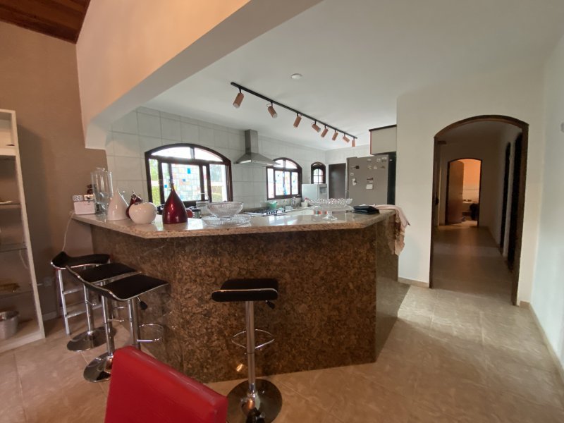 Casa de condomínio à venda Alpes D Ouro com 1400m² e 5 quartos por R$ 1.850.000 - 940396932-803fca90-714e-4750-b20f-e8d9888b2845.jpeg