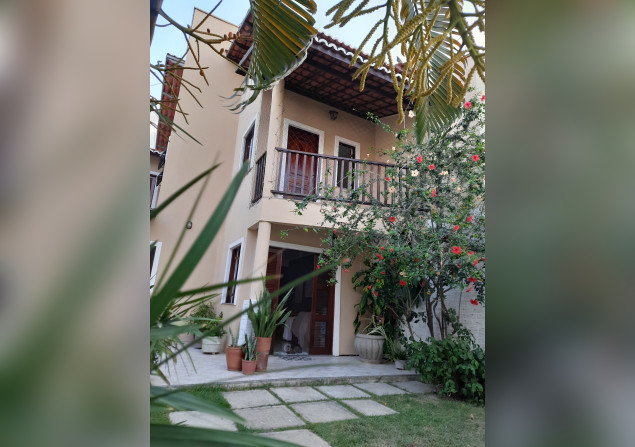imóvel com 253m²