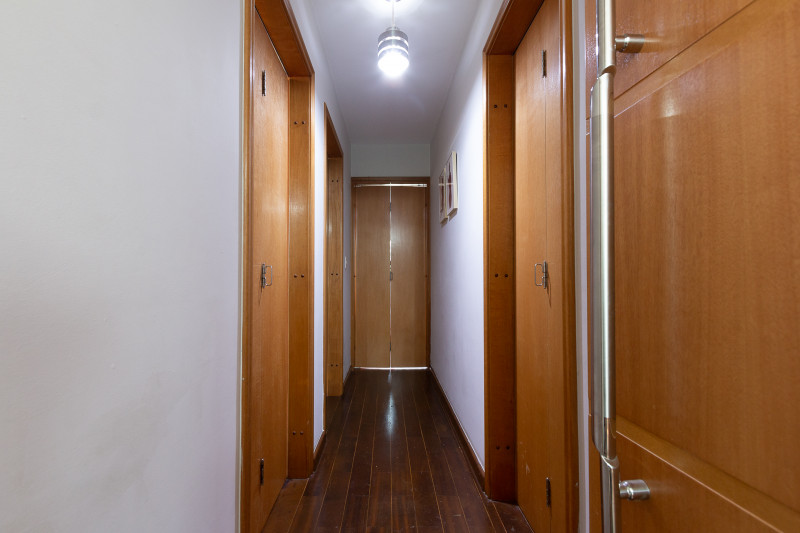 Apartamento à venda Vila Romana com 97m² e 3 quartos por R$ 980.000 - 1182723281-23-corredor.jpg