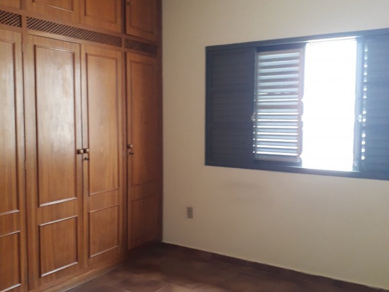 Casa à venda Jardim Silvana com 268m² e 4 quartos por R$ 750.000 - 1705491031-photo-2021-05-01-10-28-44.jpg