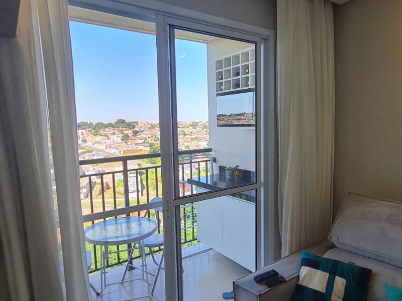 Apartamento à venda Jardim Ipaussurama com 64m² e 3 quartos por R$ 465.000 - 1160836392-sala-sacada.jpeg