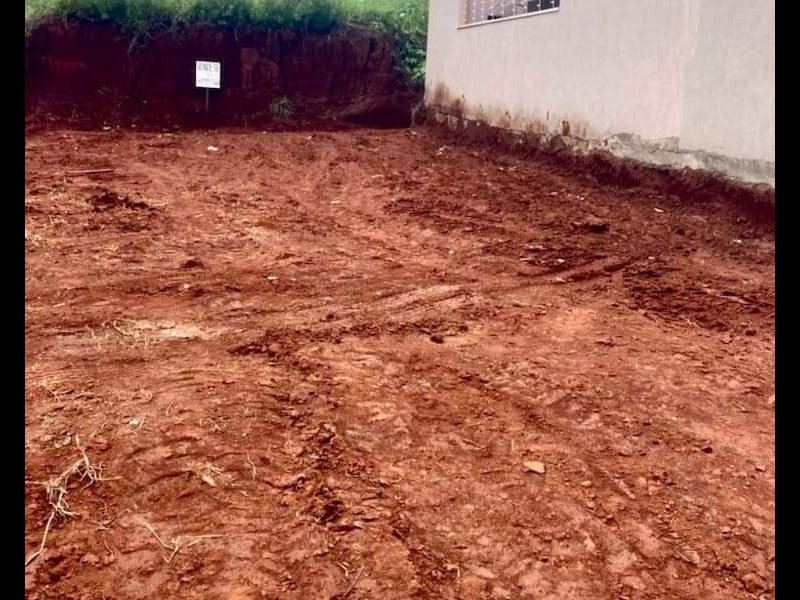 Terreno à venda Jardim Aeroporto com 200m² e 1 quarto por R$ 100.000 - 1166005021-cce24e56-ceda-424a-aab5-0a2362ffa63d.jpeg
