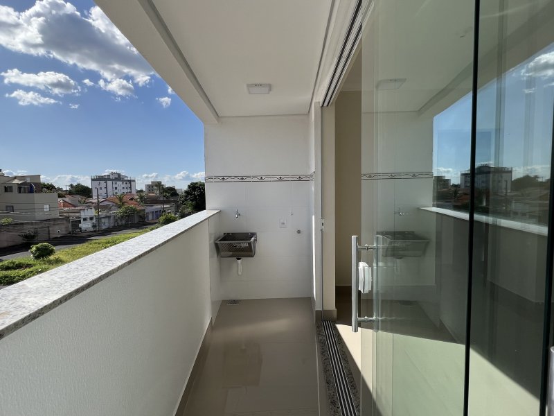 Apartamento à venda Tubalina com 55m² e 2 quartos por R$ 310.000 - 1998913494-819eb9ac-9c2a-48b4-97b4-cb94c5ed1473.jpeg