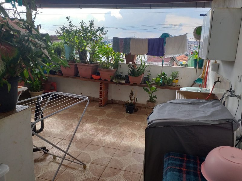 Casa à venda Vl. Rica com 240m² e 4 quartos por R$ 515.000 - 1804409592-piso-superior-area-de-servico.jpeg