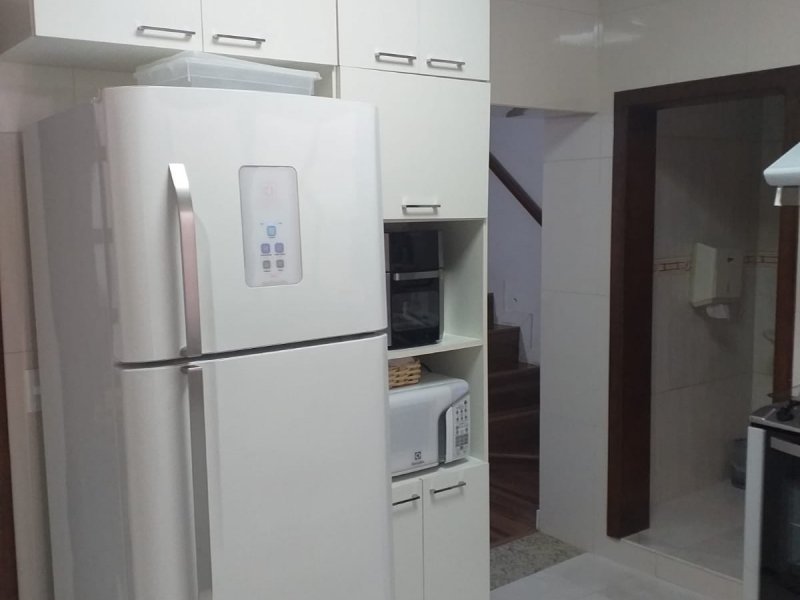 Casa à venda Vl. Rica com 240m² e 4 quartos por R$ 515.000 - 1999602682-cozinha-2-3.jpeg