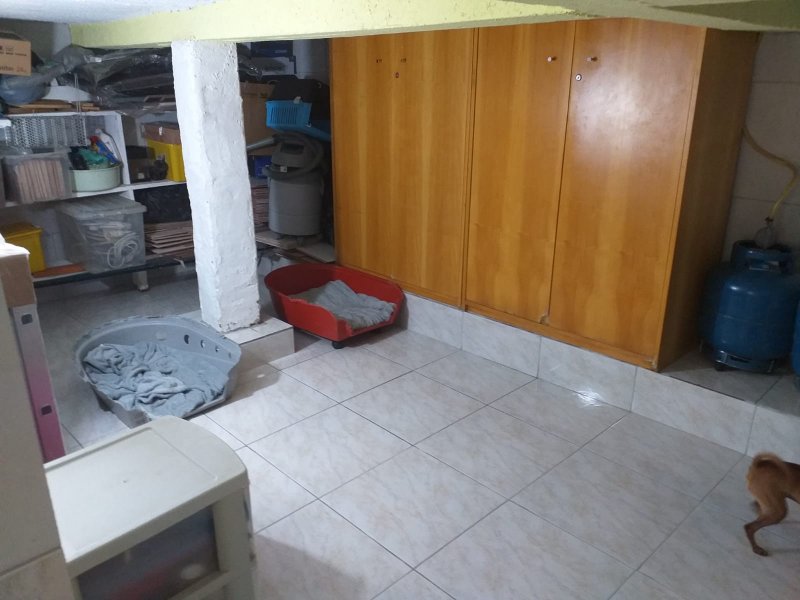 Casa à venda Vl. Rica com 240m² e 4 quartos por R$ 515.000 - 98935805-porao.jpeg