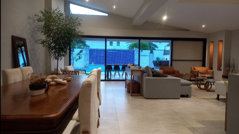 Casa à venda jardim acapulco com 450m² e 6 quartos por R$ 4.800.000 - 144445266-04-entrada.jpg