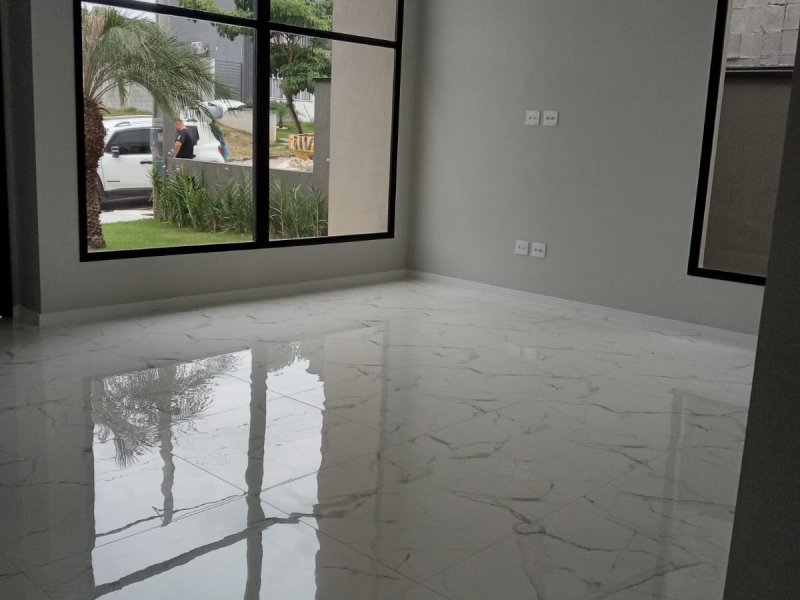 Casa de condomínio à venda Residencial Terras do Vale com 150m² e 3 quartos por R$ 790.000 - 1201563287-2c696e90-5ad4-46a4-af3e-17b4f1e36a2d.jpeg
