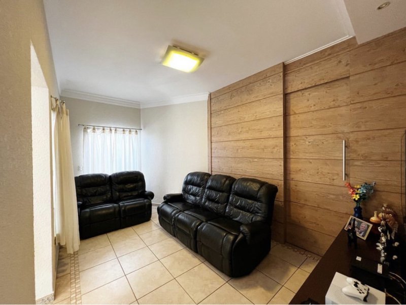 Casa à venda Jardim Amstalden Residence com 280m² e 11 quartos por R$ 1.800.000 - 958197421-54395309-41e6-4057-8507-db7e0ffa7037.jpeg