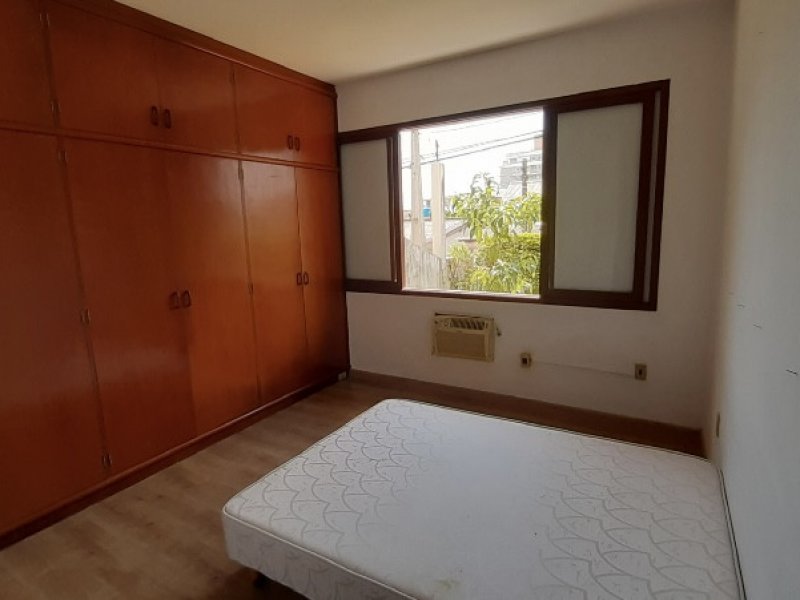 Casa à venda Pantanal com 180m² e 4 quartos por R$ 950.000 - 1083272465-01545b8f-134c-401a-90df-39f80833dfce.jpeg