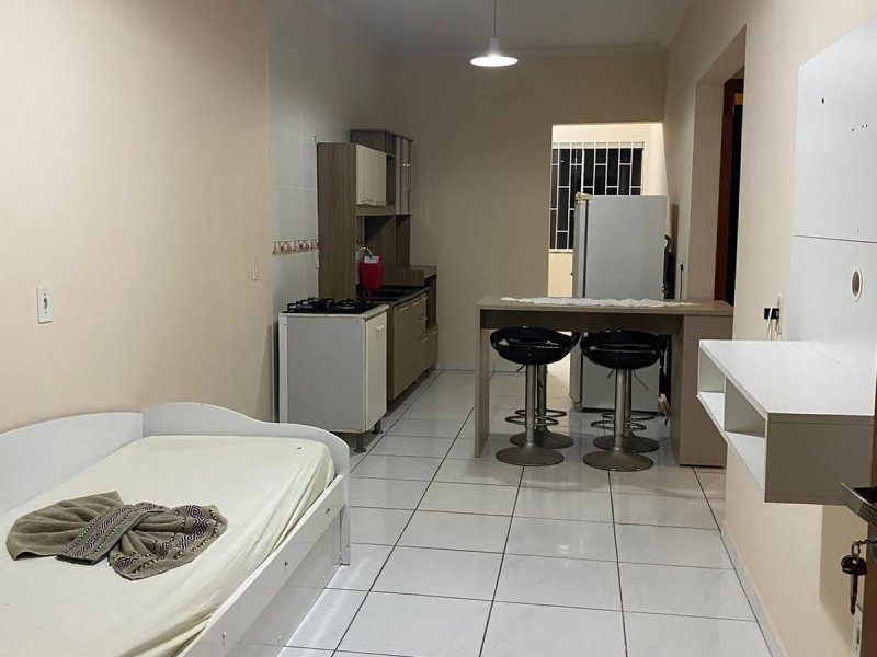 Apartamento à venda Ingleses do Rio Vermelho com 46m² e 2 quartos por R$ 250.000 - 1835836586-img-20211006-wa0019.jpg