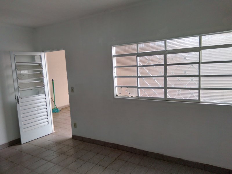 Casa à venda Vila Dutra com 212m² e 3 quartos por R$ 350.000 - 277449621-20211213-164040.jpg