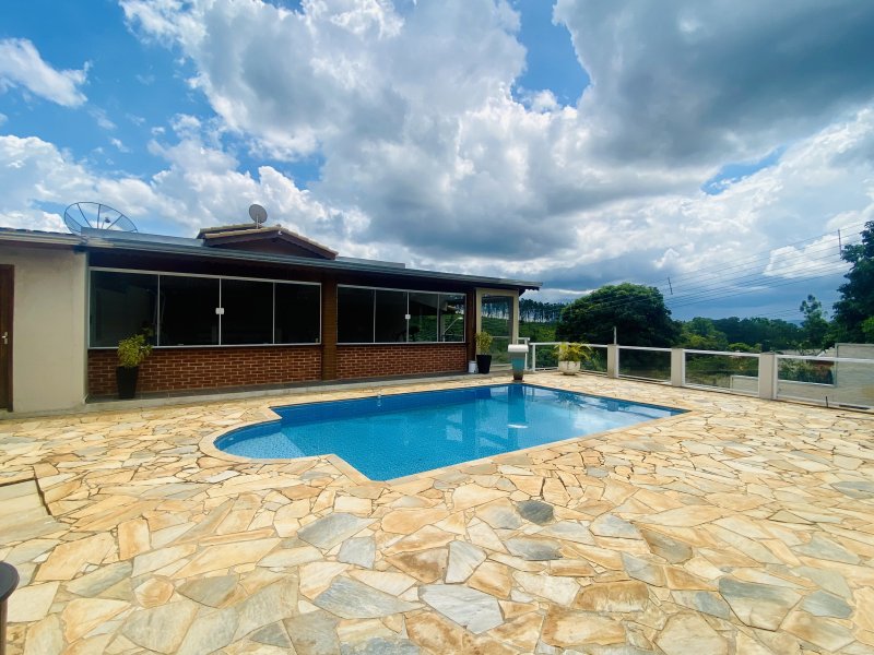 Chácara à venda Centro com 372m² e 4 quartos por R$ 1.280.000 - 1226861135-6f2ac156-35e6-42bc-8c74-2c5a9219f7e2.jpeg
