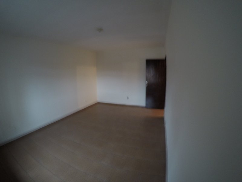 Casa à venda Parque Oratório com 318m² e 5 quartos por R$ 499.000 - 1184304523-casa1-quarto1a.JPG