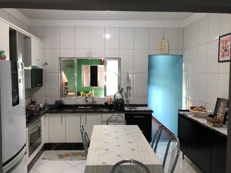 Casa à venda Cidade São Mateus com 170m² e 3 quartos por R$ 370.000 - 1407417085-cozinha.jpg