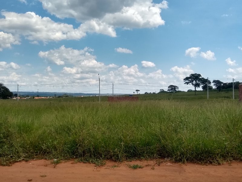 Terreno à venda Chácaras Recreio São João com 200m² e 1 quarto por R$ 12.000 - 534615130-img-20220320-133343413-hdr.jpg