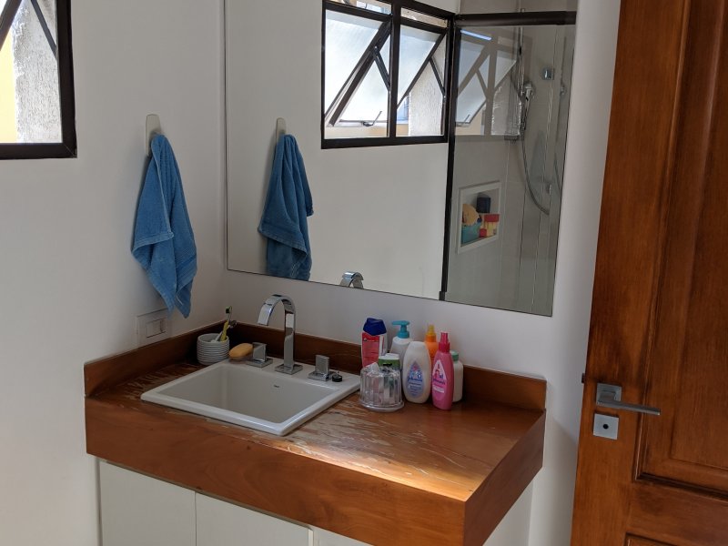 Casa de condomínio à venda Alphaville Residencial Plus com 400m² e 4 quartos por R$ 2.700.000 - 1175731639-banheiro-suite-menino-3.jpg