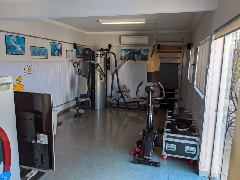 Casa de condomínio à venda Alphaville Residencial Plus com 400m² e 4 quartos por R$ 2.700.000 - 2022591184-academia-briquedoteca-e-sala-de-tv-piscina-1.jpg