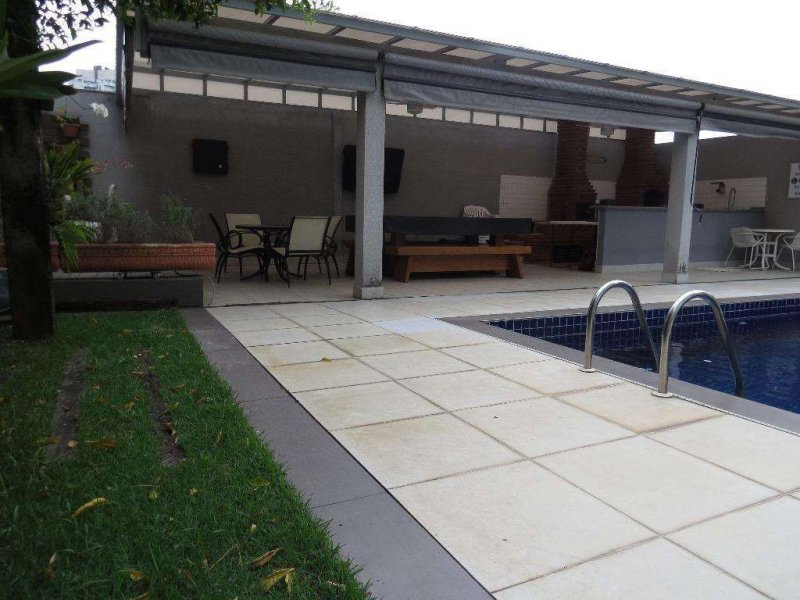 Casa de condomínio à venda Alphaville Residencial Plus com 400m² e 4 quartos por R$ 2.700.000 - 2072863443-quintal-piscina-e-area-gourmet-3.jpg